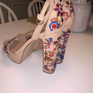 Aldo nude heels